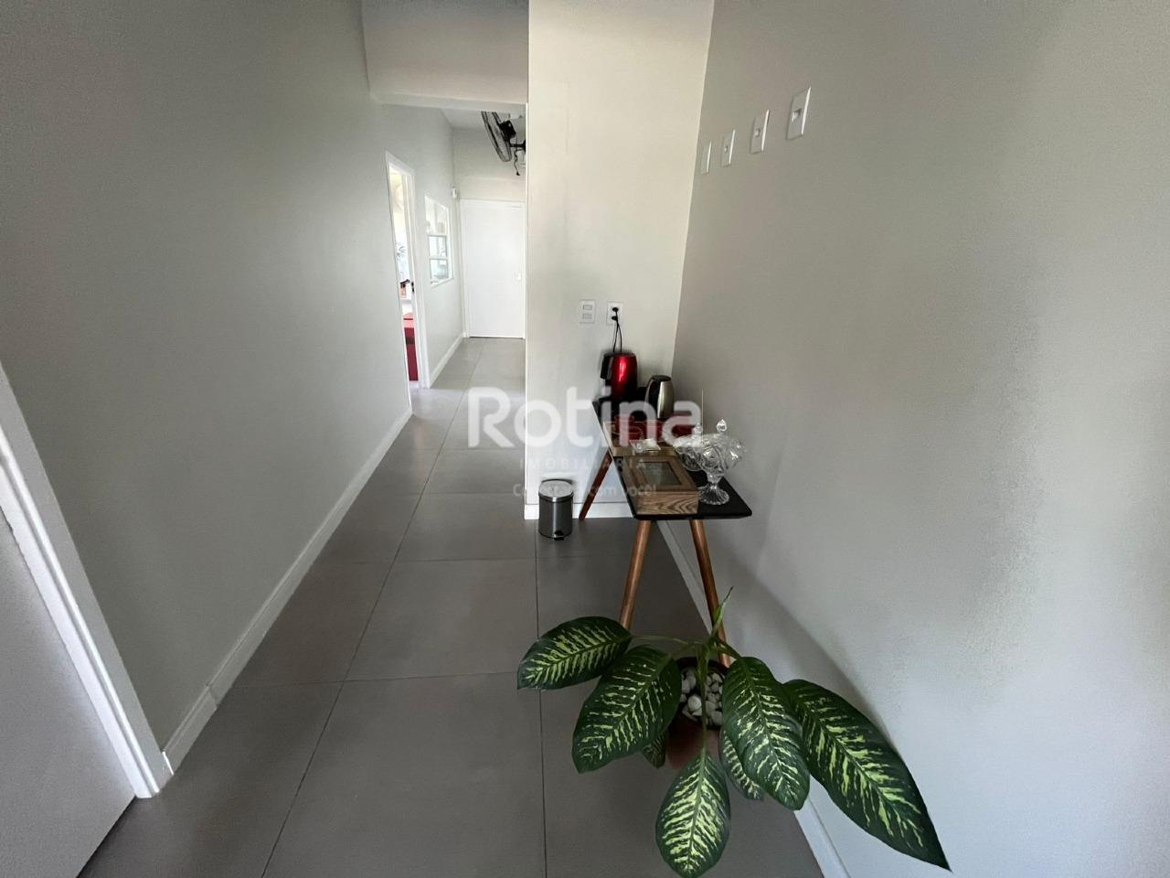 Sala para alugar, em Uberlândia no bairro Vigilato Pereira no valor de R$ 3.000,00 - Rotina Imobiliária: 