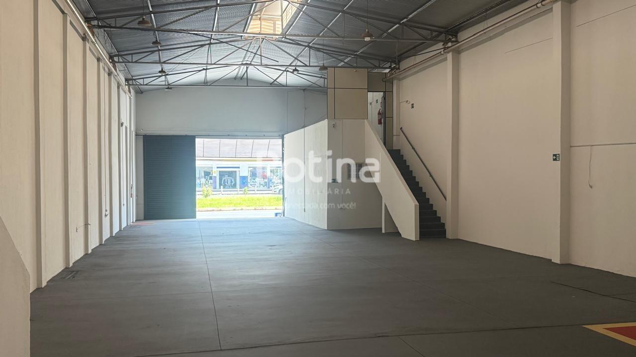 Loja para alugar, em Uberlândia no bairro Jardim das Palmeiras no valor de R$ 7.500,00 - Rotina Imobiliária: 