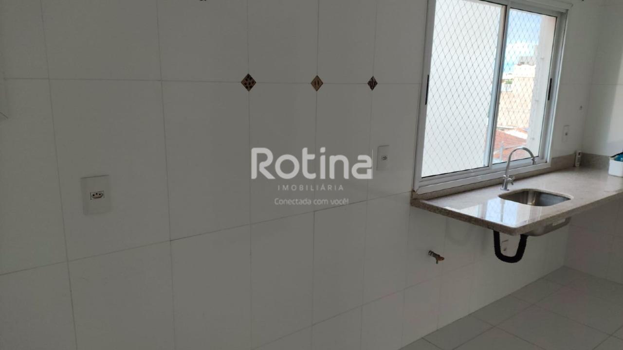 Apartamento para alugar, 3 quartos em Uberlândia no bairro Santa Mônica no valor de R$ 4.000,00 - Rotina Imobiliária: 
