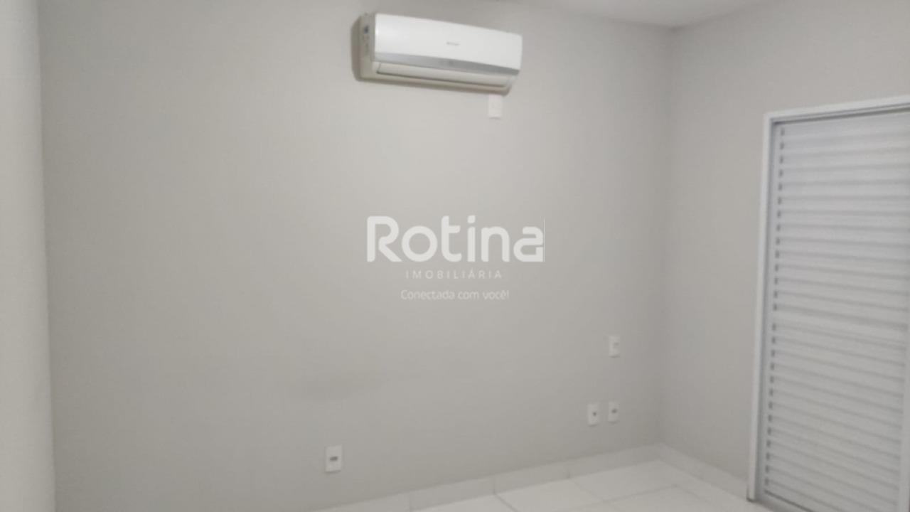 Apartamento para alugar, 3 quartos em Uberlândia no bairro Santa Mônica no valor de R$ 4.000,00 - Rotina Imobiliária: 