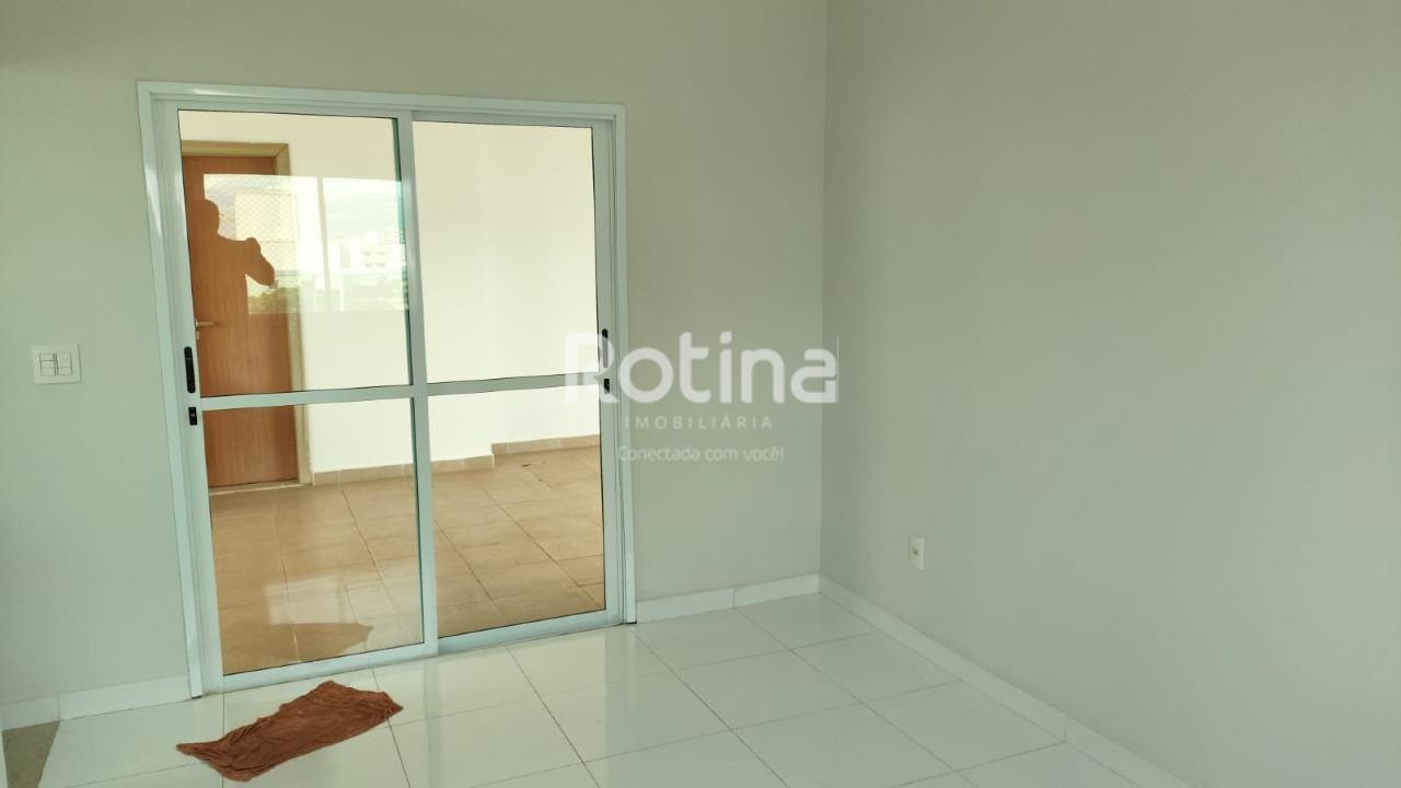 Apartamento para alugar, 3 quartos em Uberlândia no bairro Santa Mônica no valor de R$ 4.000,00 - Rotina Imobiliária: 