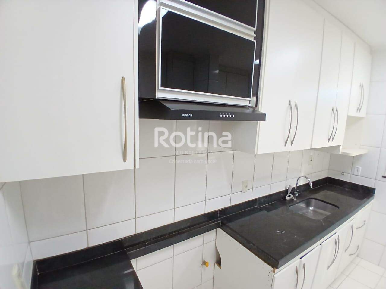 Apartamento para alugar, 3 quartos em Uberlândia no bairro Santa Mônica no valor de R$ 2.250,00 - Rotina Imobiliária: 