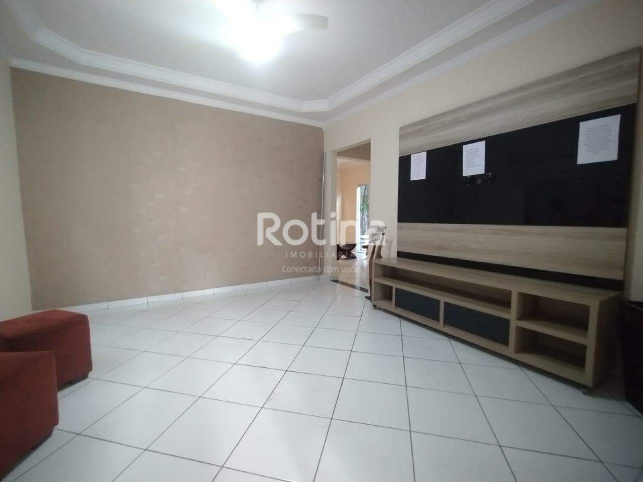 Casa para alugar, 4 quartos em Uberlândia no bairro Nossa Senhora Aparecida no valor de R$ 3.500,00 - Rotina Imobiliária: 