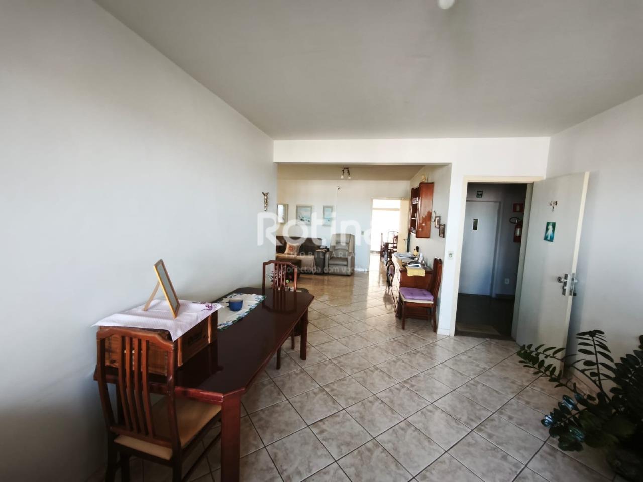 Apartamento à venda, 5 quartos em Uberlândia no bairro Fundinho no valor de R$ 800.000,00 - Rotina Imobiliária: 