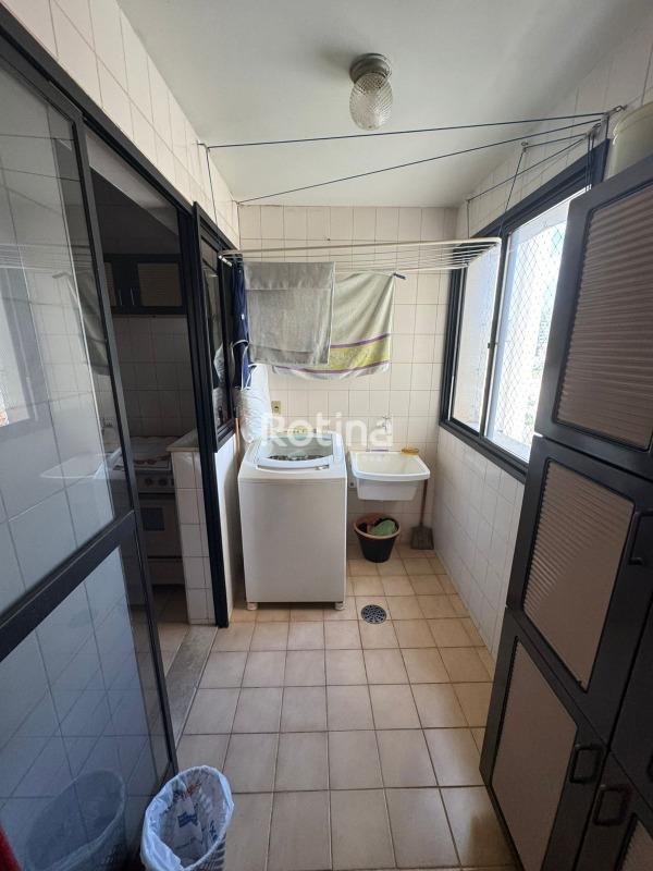 Apartamento à venda, 3 quartos em Uberlândia no bairro Centro no valor de R$ 400.000,00 - Rotina Imobiliária: 