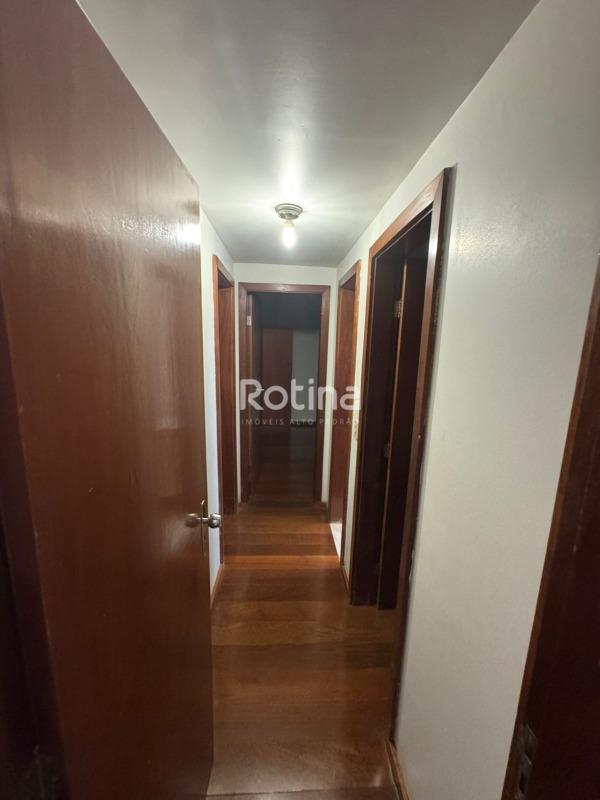 Apartamento à venda, 3 quartos em Uberlândia no bairro Centro no valor de R$ 400.000,00 - Rotina Imobiliária: 
