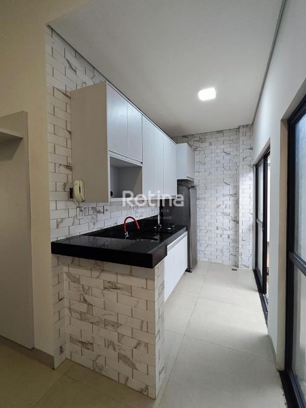 Apartamento para alugar, 3 quartos em Uberlândia no bairro Umuarama no valor de R$ 3.400,00 - Rotina Imobiliária: 