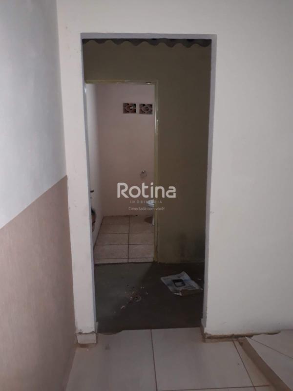 Comercial para alugar, em Uberlândia no bairro Morumbi no valor de R$ 800,00 - Rotina Imobiliária: 