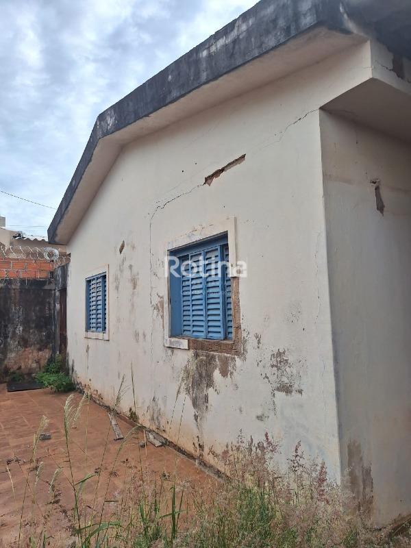 Casa à venda, 2 quartos em Uberlândia no bairro Umuarama no valor de R$ 350.000,00 - Rotina Imobiliária: 
