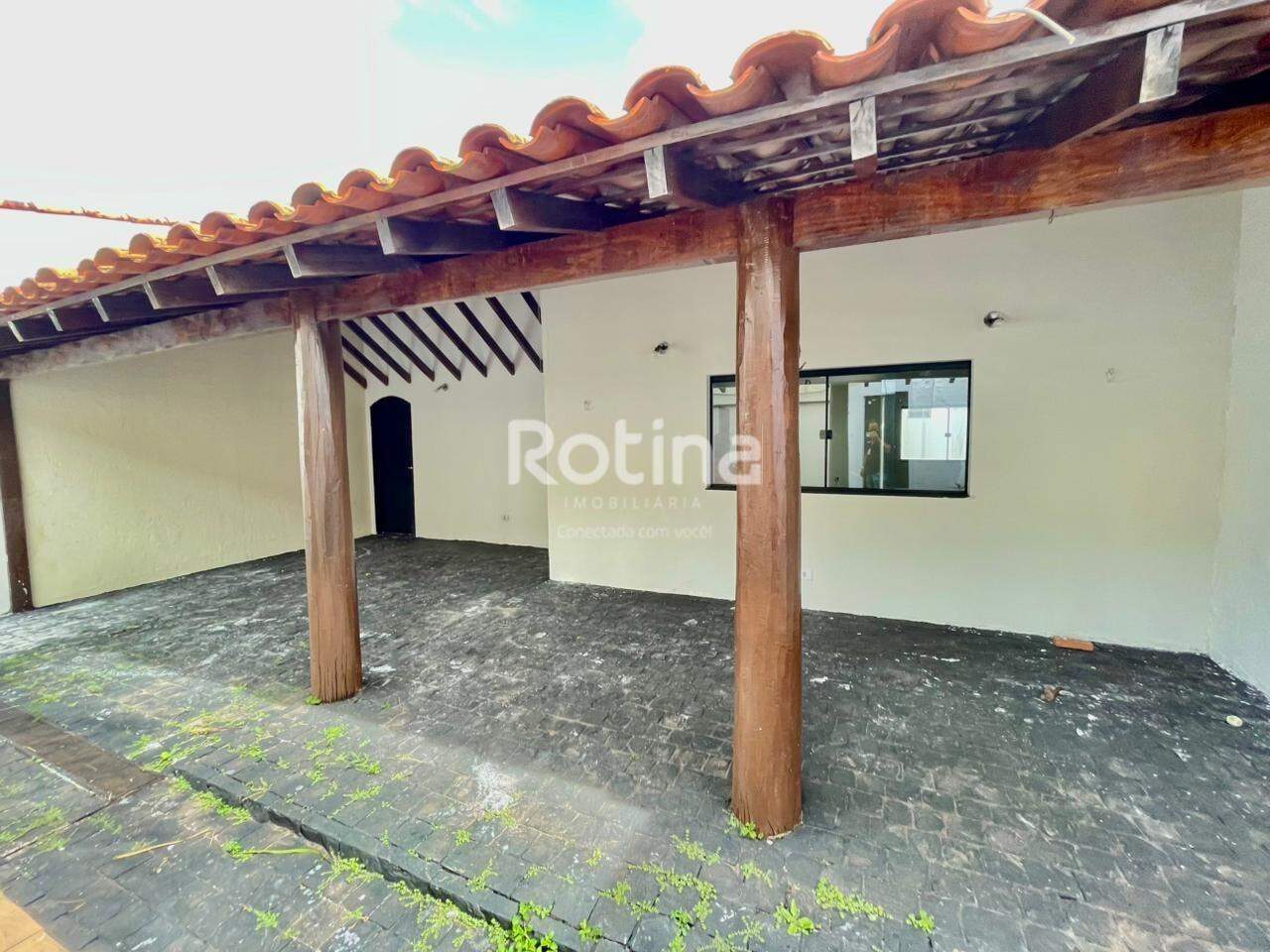 Casa à venda, 3 quartos em Uberlândia no bairro Vigilato Pereira no valor de R$ 750.000,00 - Rotina Imobiliária: 