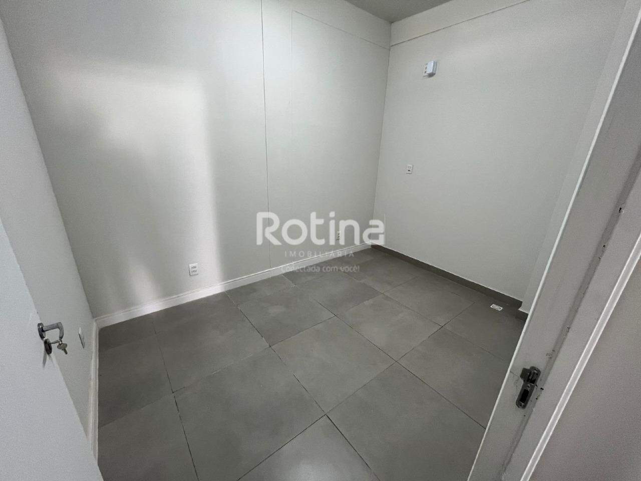Sala para alugar, em Uberlândia no bairro Vigilato Pereira no valor de R$ 2.500,00 - Rotina Imobiliária: 