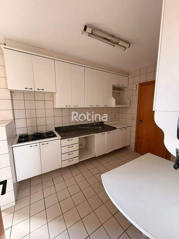 Apartamento à venda, 4 quartos em Uberlândia no bairro Osvaldo Rezende no valor de R$ 600.000,00 - Rotina Imobiliária: 