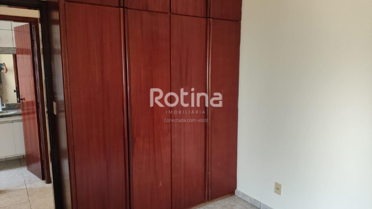 Apartamento para alugar, 3 quartos em Uberlândia no bairro Santa Mônica no valor de R$ 2.100,00 - Rotina Imobiliária: 