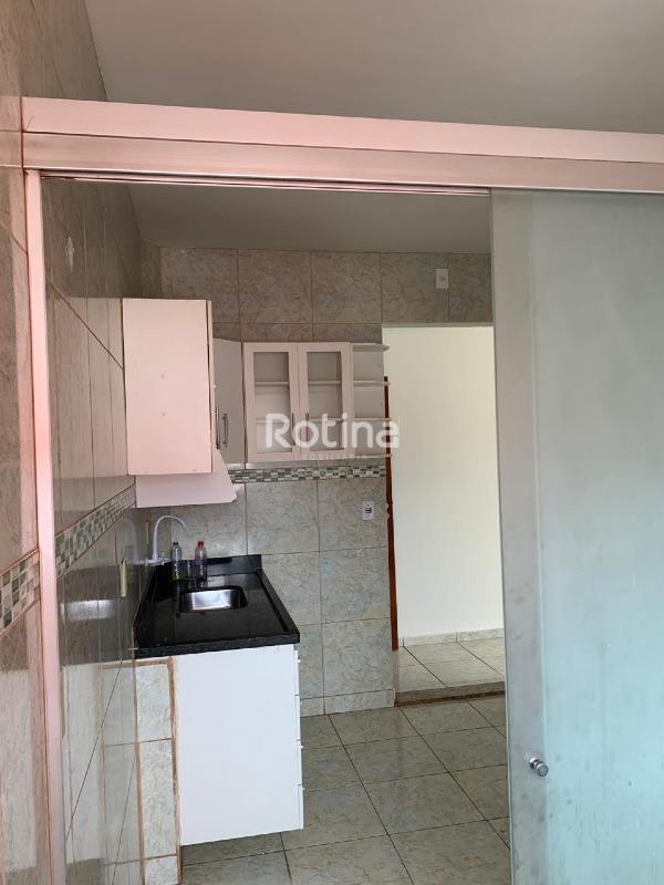 Apartamento à venda, 3 quartos em Uberlândia no bairro Granada no valor de R$ 280.000,00 - Rotina Imobiliária: 