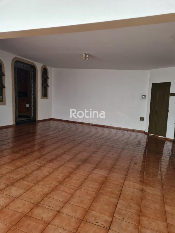 Casa à venda, 3 quartos em Uberlândia no bairro Santa Mônica no valor de R$ 670.000,00 - Rotina Imobiliária: 