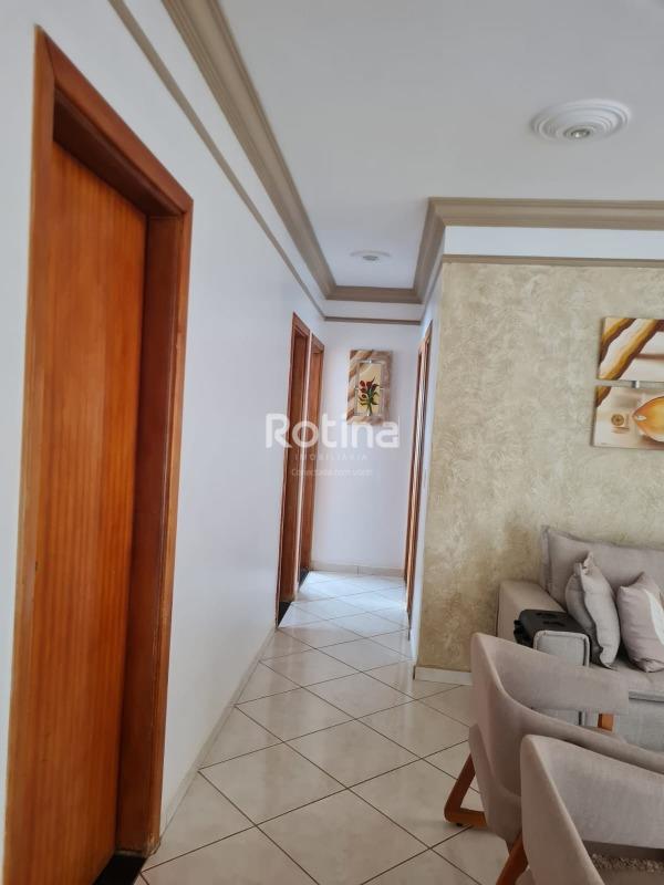 Casa à venda, 3 quartos em Uberlândia no bairro Santa Mônica no valor de R$ 670.000,00 - Rotina Imobiliária: 