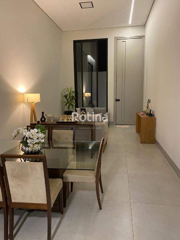Casa para alugar, 3 quartos em Uberlândia no bairro Grand Ville no valor de R$ 6.000,00 - Rotina Imobiliária: 