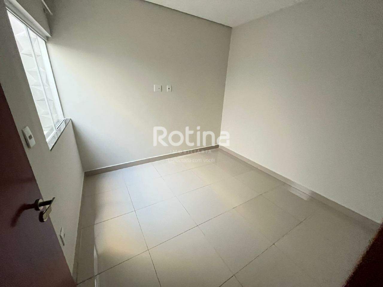 Casa para alugar, 2 quartos em Uberlândia no bairro Nossa Senhora Aparecida no valor de R$ 1.800,00 - Rotina Imobiliária: 