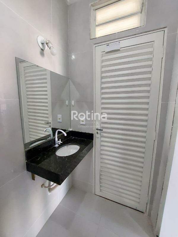 Loja para alugar, em Uberlândia no bairro Cidade Jardim no valor de R$ 1.000,00 - Rotina Imobiliária: 
