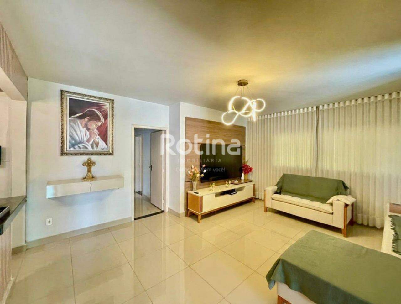 Casa à venda, 4 quartos em Uberlândia no bairro Osvaldo Rezende no valor de R$ 780.000,00 - Rotina Imobiliária: 