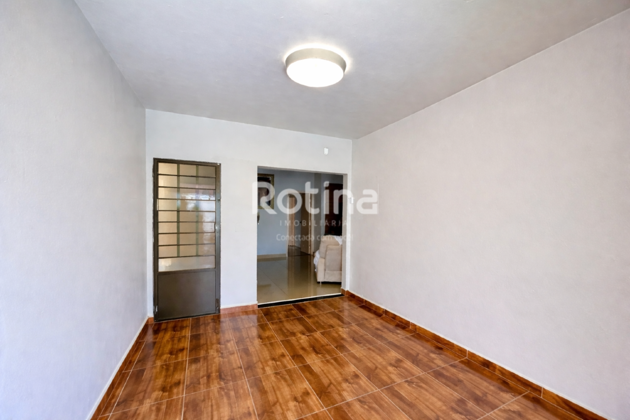 Casa à venda, 4 quartos em Uberlândia no bairro Osvaldo Rezende no valor de R$ 780.000,00 - Rotina Imobiliária: 