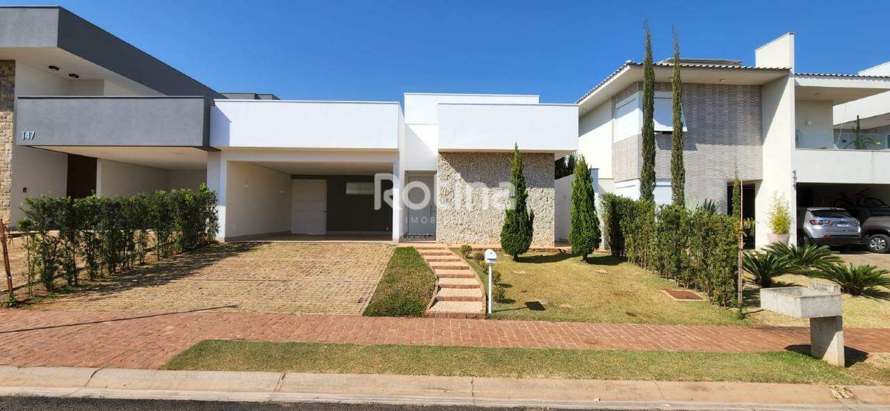 Casa Condomínio Fechado para alugar, 3 quartos em Uberlândia no bairro Cond. Varanda Sul no valor de R$ 9.000,00 - Rotina Imobiliária: 