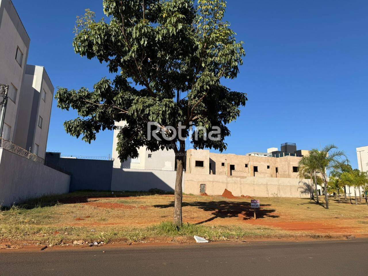 Terreno à venda, em Uberlândia no bairro Novo Mundo no valor de R$ 530.000,00 - Rotina Imobiliária: 