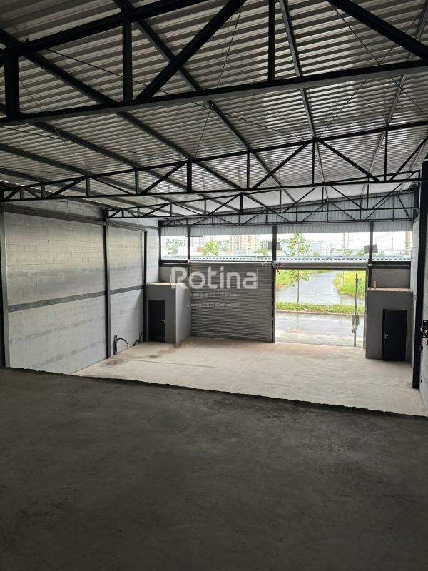 Galpão à venda, em Uberlândia no bairro Novo Mundo no valor de R$ 1.700.000,00 - Rotina Imobiliária: 