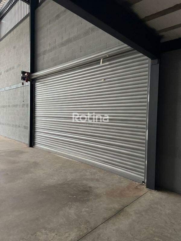 Galpão à venda, em Uberlândia no bairro Novo Mundo no valor de R$ 1.700.000,00 - Rotina Imobiliária: 