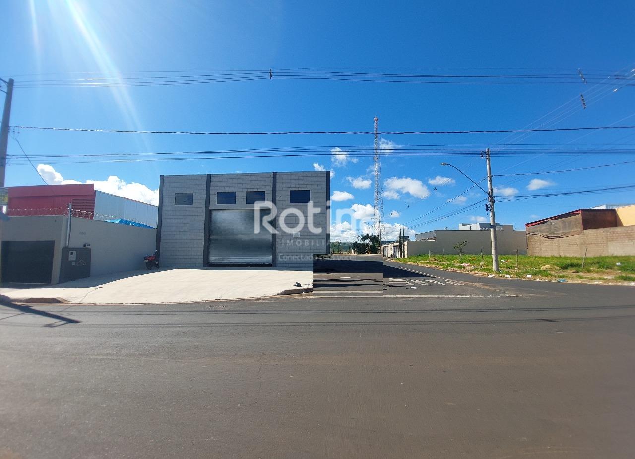 Galpão para alugar, em Uberlândia no bairro Minas Gerais no valor de R$ 4.900,00 - Rotina Imobiliária: 