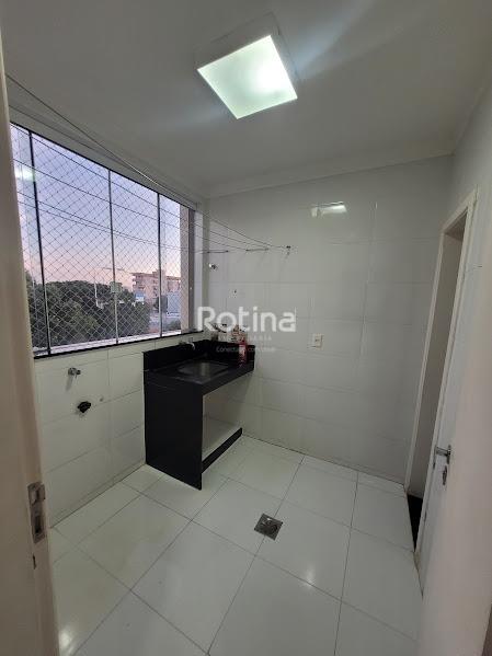 Apartamento à venda, 3 quartos em Uberlândia no bairro Santa Mônica no valor de R$ 390.000,00 - Rotina Imobiliária: 