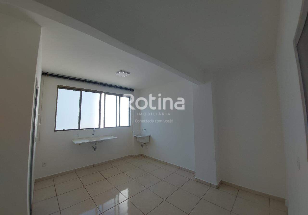 Apartamento para alugar, em Uberlândia no bairro Nossa Senhora Aparecida no valor de R$ 750,00 - Rotina Imobiliária: 