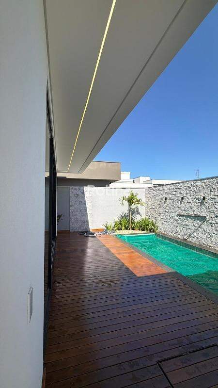 Casa Condomínio Fechado à venda, 3 quartos em Uberlândia no bairro Cond. Splendido no valor de R$ 2.400.000,00 - Rotina Imobiliária: 