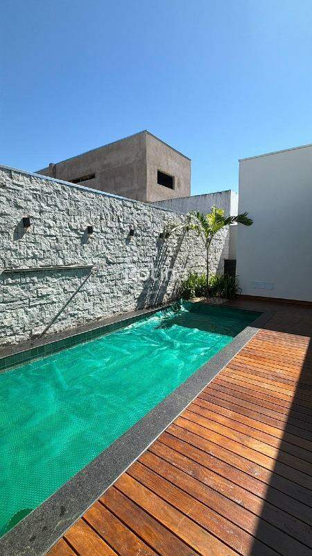 Casa Condomínio Fechado à venda, 3 quartos em Uberlândia no bairro Cond. Splendido no valor de R$ 2.400.000,00 - Rotina Imobiliária: 