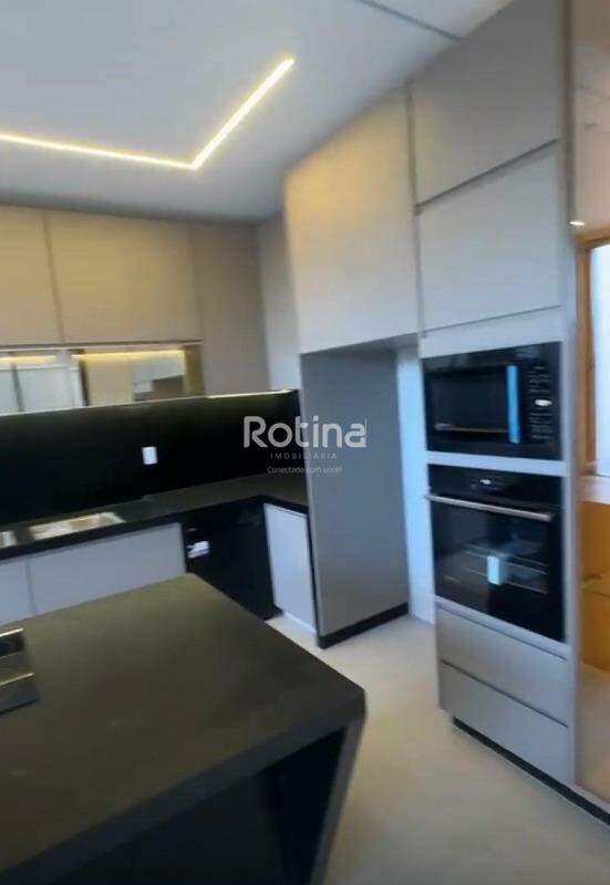 Casa Condomínio Fechado à venda, 3 quartos em Uberlândia no bairro Condominio Splendido no valor de R$ 2.400.000,00 - Rotina Imobiliária: 