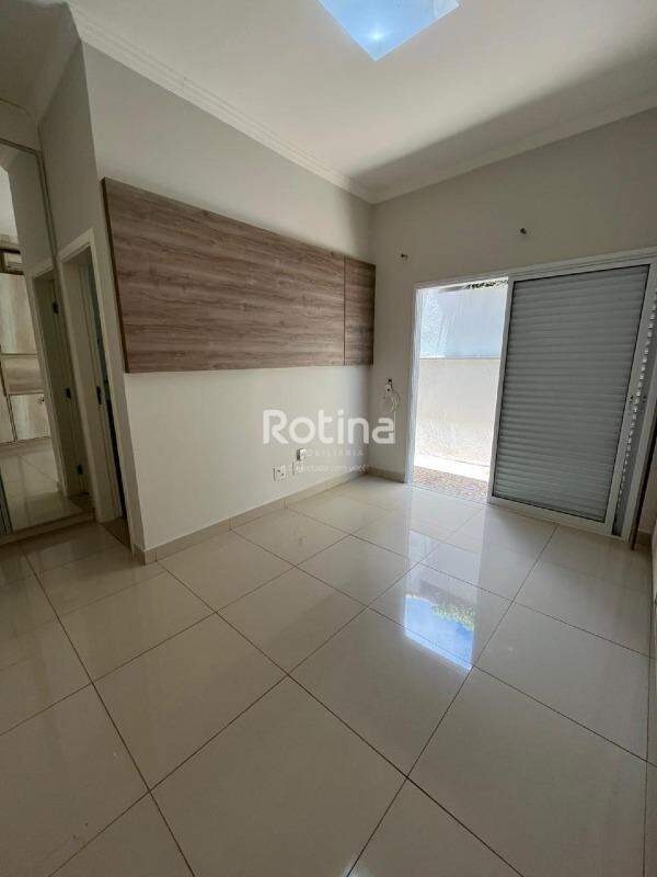 Casa Condomínio Fechado para alugar, 3 quartos em Uberlândia no bairro Aclimação no valor de R$ 10.000,00 - Rotina Imobiliária: 