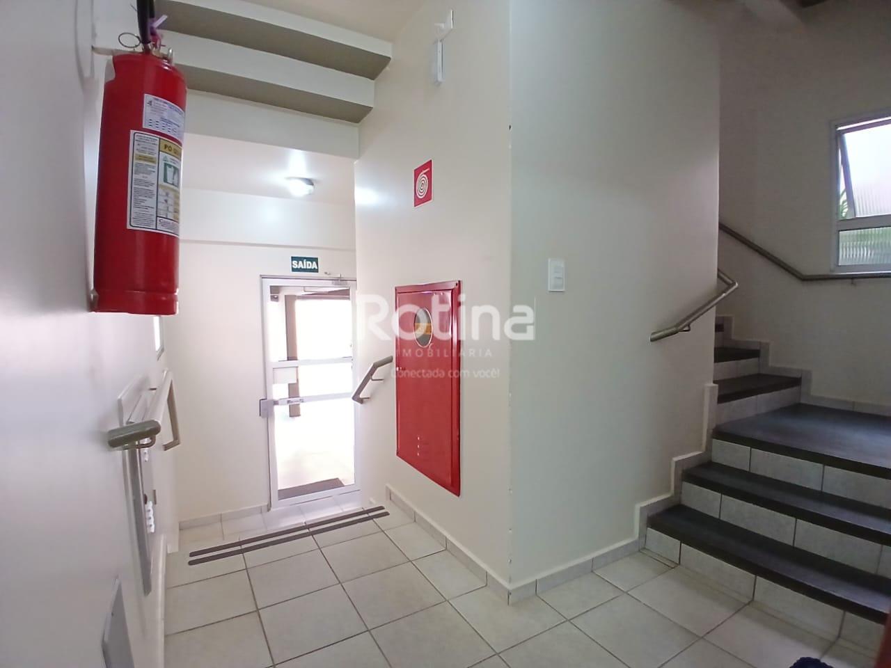 Apartamento para alugar, 3 quartos em Uberlândia no bairro Nossa Senhora Aparecida no valor de R$ 1.700,00 - Rotina Imobiliária: 