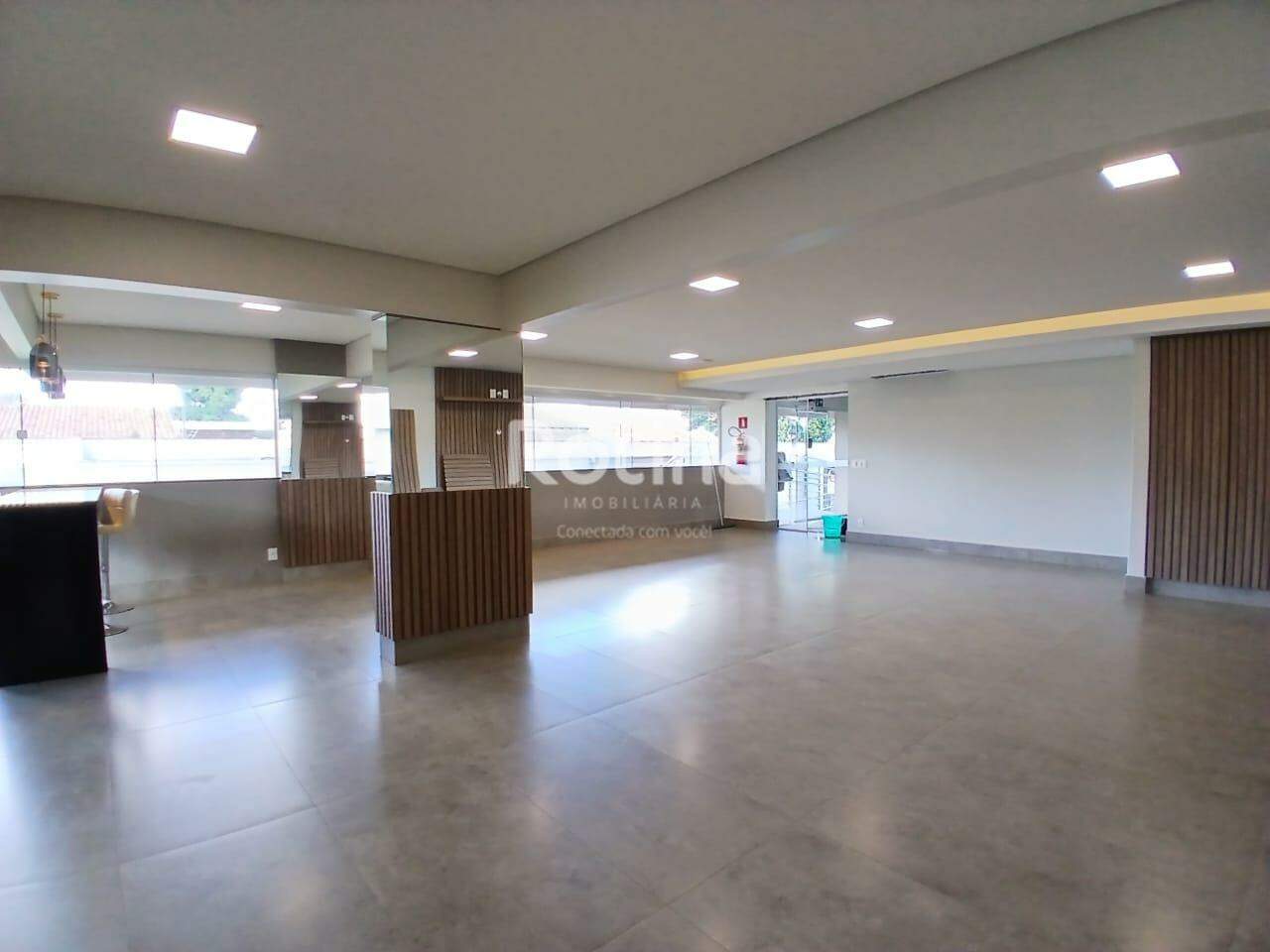Apartamento para alugar, 3 quartos em Uberlândia no bairro Santa Mônica no valor de R$ 4.300,00 - Rotina Imobiliária: 