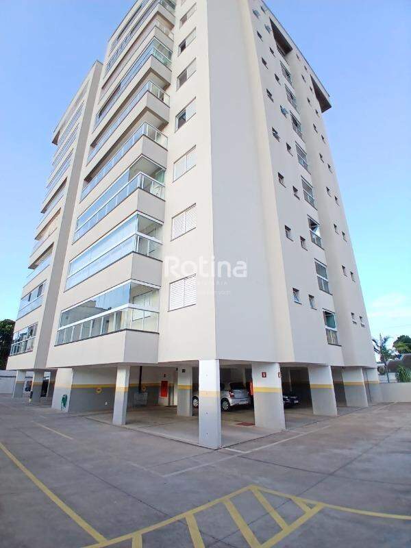 Apartamento para alugar, 3 quartos em Uberlândia no bairro Santa Mônica no valor de R$ 4.300,00 - Rotina Imobiliária: 