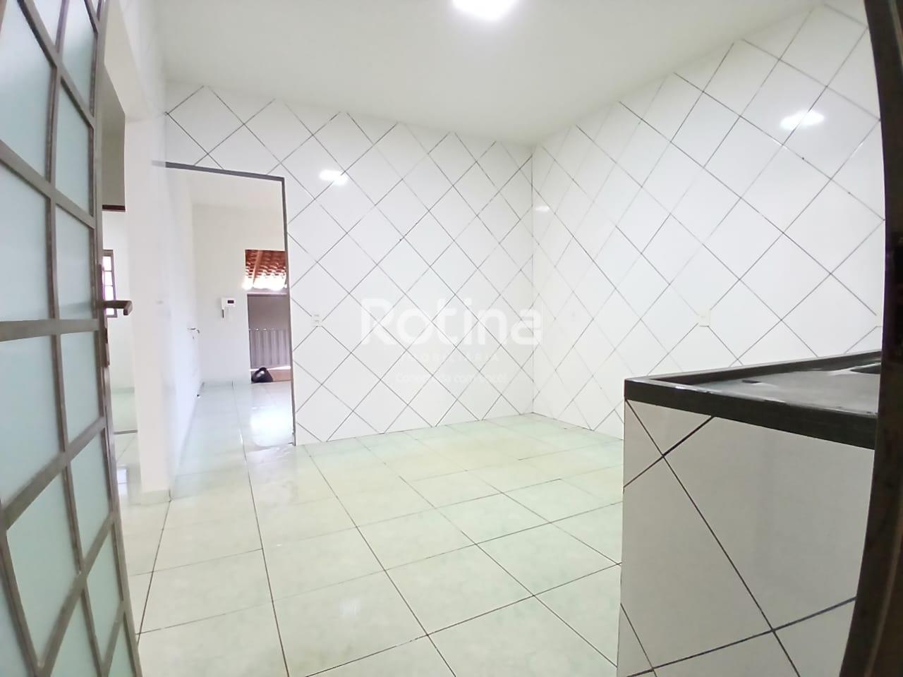 Casa para alugar, 3 quartos em Uberlândia no bairro Jardim Ipanema no valor de R$ 1.800,00 - Rotina Imobiliária: 