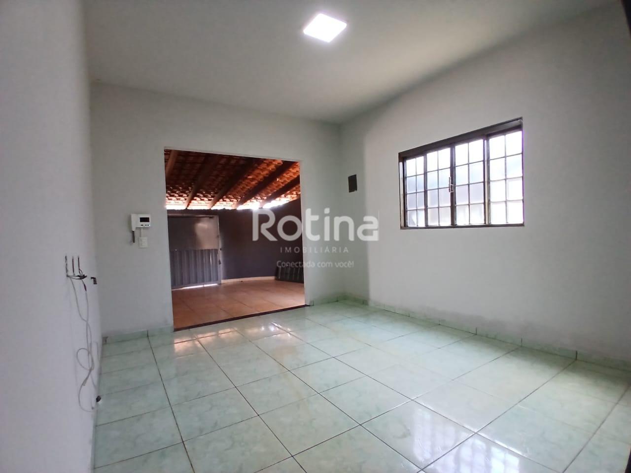 Casa para alugar, 3 quartos em Uberlândia no bairro Jardim Ipanema no valor de R$ 1.800,00 - Rotina Imobiliária: 