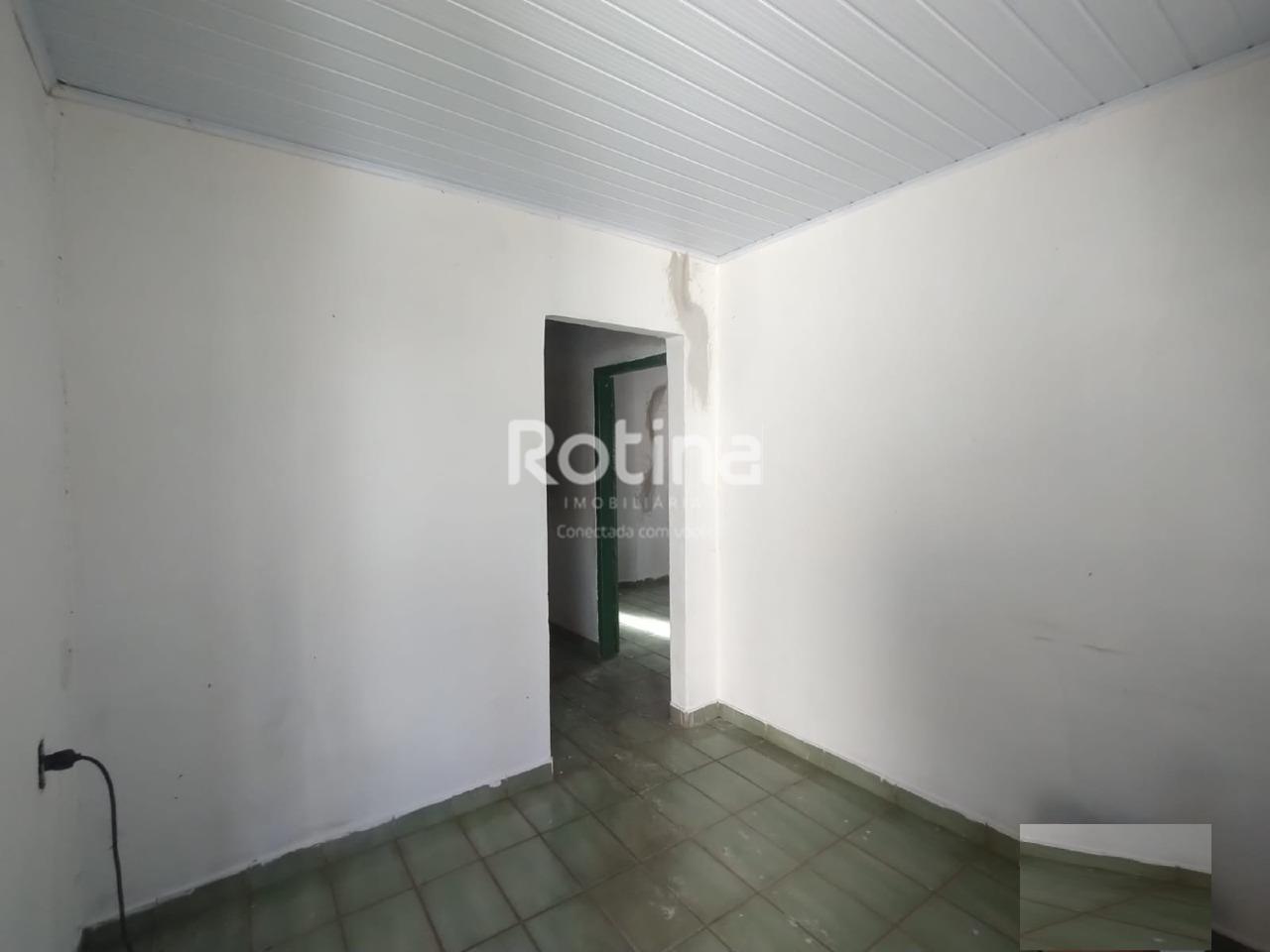 Casa para alugar, 3 quartos em Uberlândia no bairro Presidente Roosevelt no valor de R$ 1.350,00 - Rotina Imobiliária: 