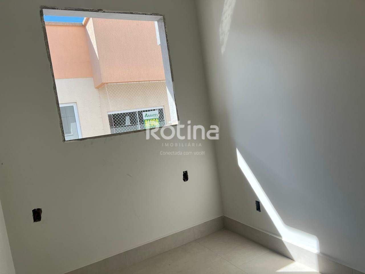 Apartamento à venda, 2 quartos em Uberlândia no bairro Santa Mônica no valor de R$ 386.700,00 - Rotina Imobiliária: 