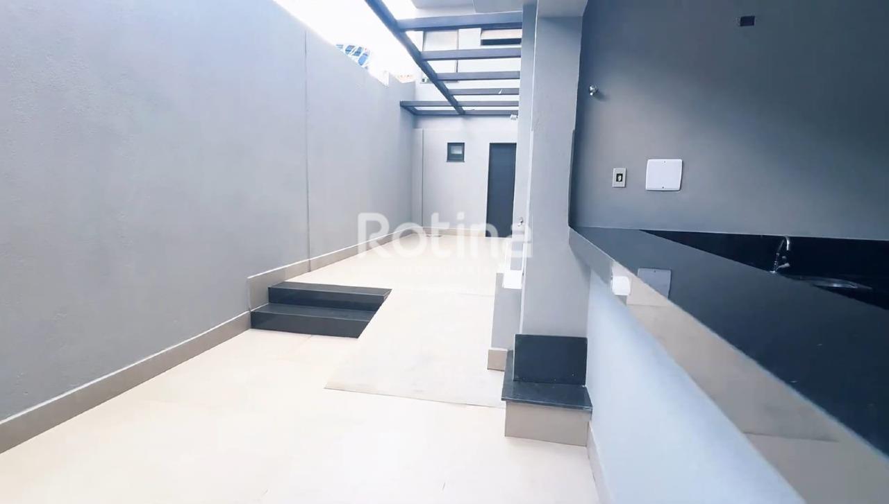 Sala para alugar, em Uberlândia no bairro Lídice no valor de R$ 2.500,00 - Rotina Imobiliária: 