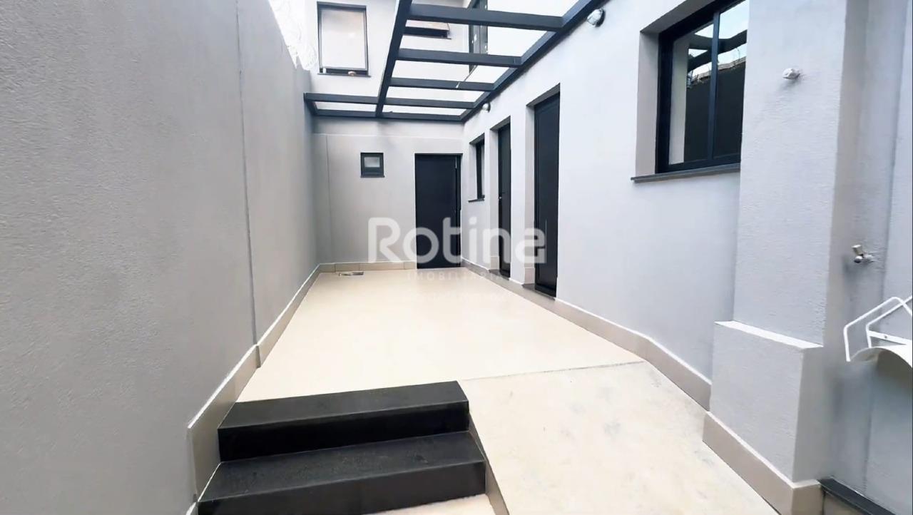 Sala para alugar, em Uberlândia no bairro Lídice no valor de R$ 2.500,00 - Rotina Imobiliária: 