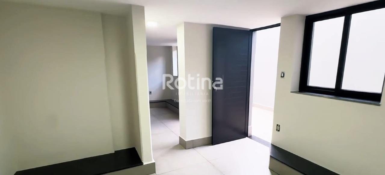 Sala para alugar, em Uberlândia no bairro Lídice no valor de R$ 2.500,00 - Rotina Imobiliária: 