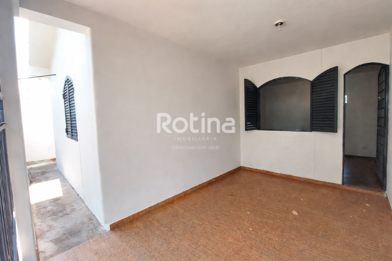 Casa à venda, 3 quartos em Uberlândia no bairro Jaraguá no valor de R$ 260.000,00 - Rotina Imobiliária: 