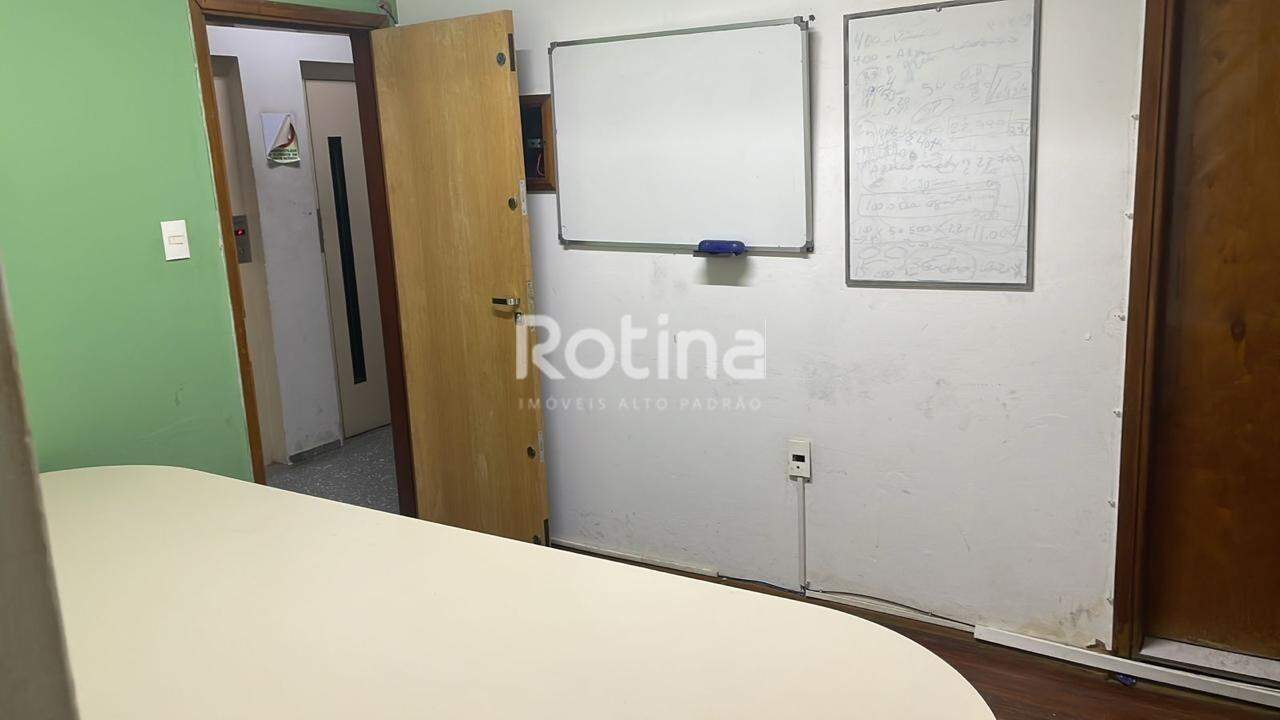 Sala à venda, em Uberlândia no bairro Centro no valor de R$ 82.000,00 - Rotina Imobiliária: 