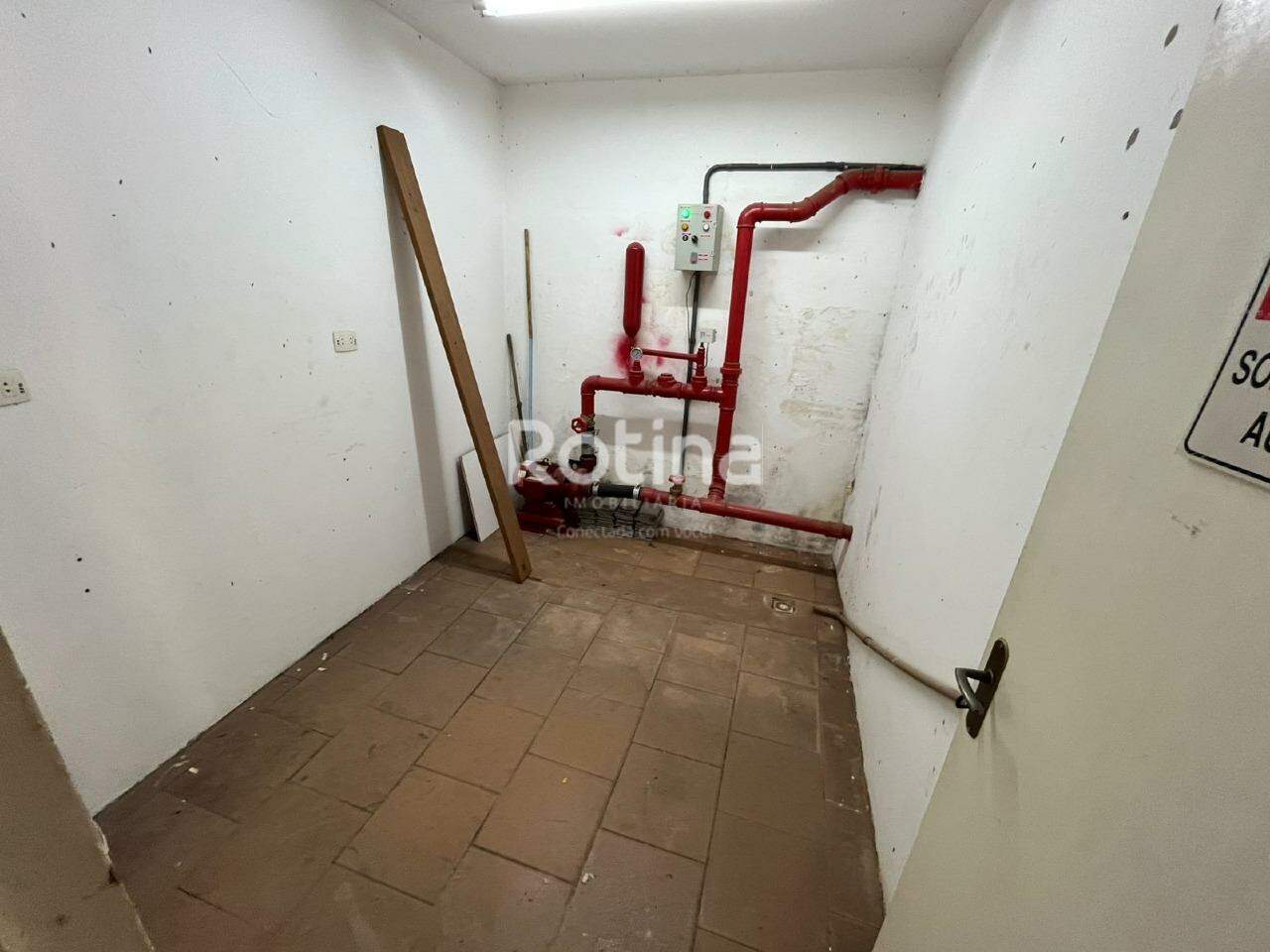 Loja para alugar, em Uberlândia no bairro Centro no valor de R$ 26.000,00 - Rotina Imobiliária: 