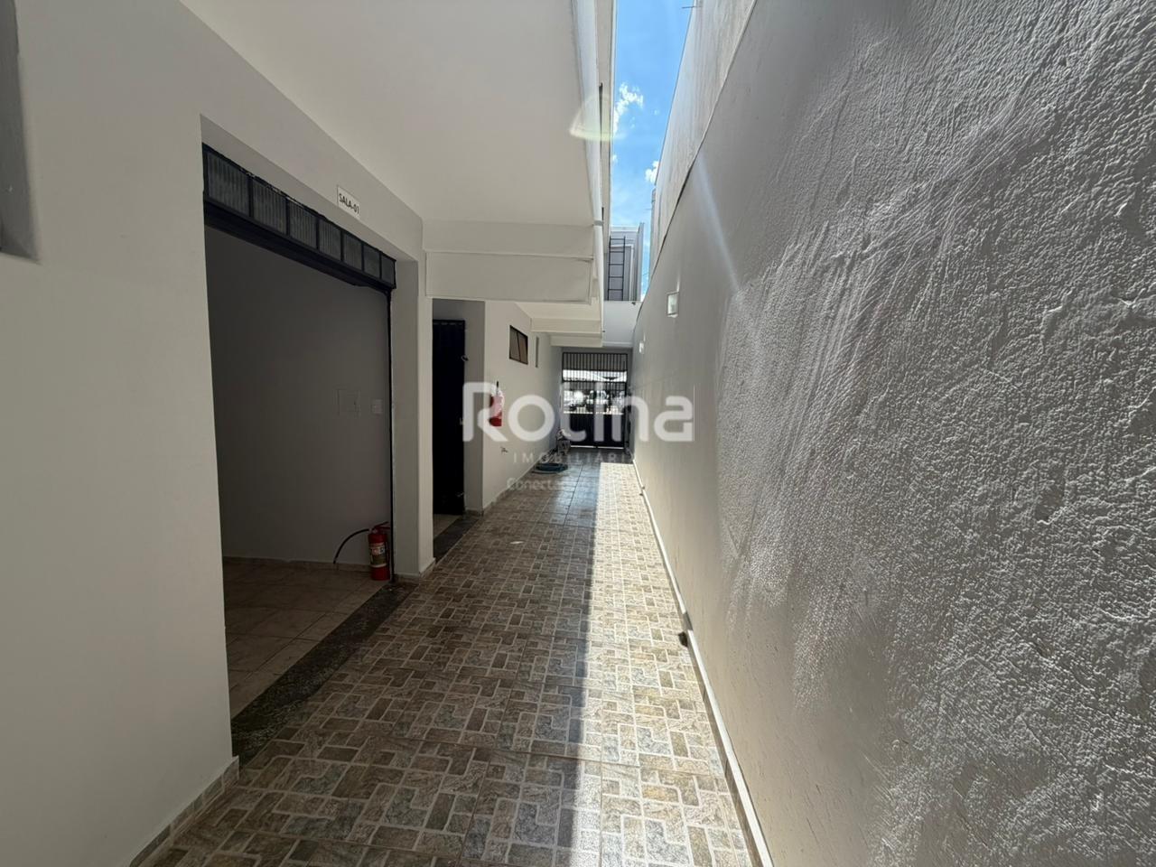 Prédio Inteiro para alugar, em Uberlândia no bairro Nossa Senhora Aparecida no valor de R$ 6.000,00 - Rotina Imobiliária: 